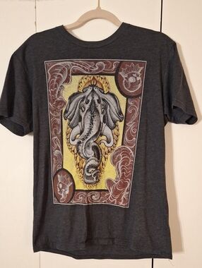 Graphic Women's Charcoal Short Sleeve Tee with Elephant Motif